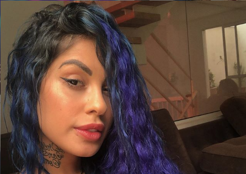 Tati Zaqui posa nua com bumbum empinado e fãs reagem: 'zero defeitos'