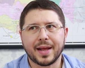 Devolvam o dinheiro. Ele pertence ao povo do Amazonas