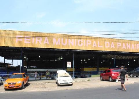Em Manaus, homem é internado em estado grave após ser esfaqueado na Feira da Panair