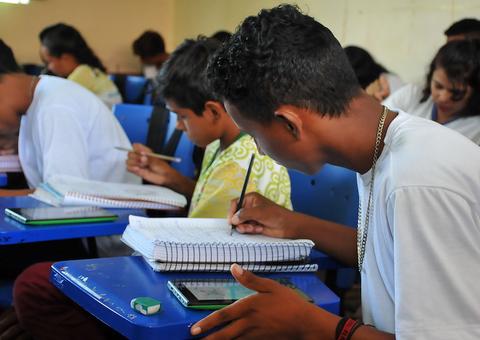 Mais de 200 estudantes do interior ingressam em universidades públicas no Amazonas