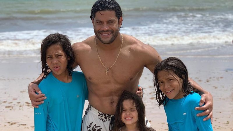 'Não me conhecem', diz Hulk após ser criticado por trocar esposa por sobrinha