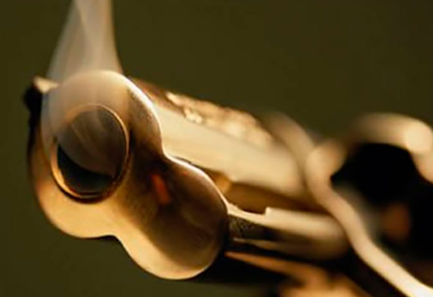 Mistério: Homem é encontrado morto dentro de carro em Manaus