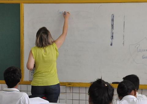 Governo Federal anuncia aumento do piso dos professores