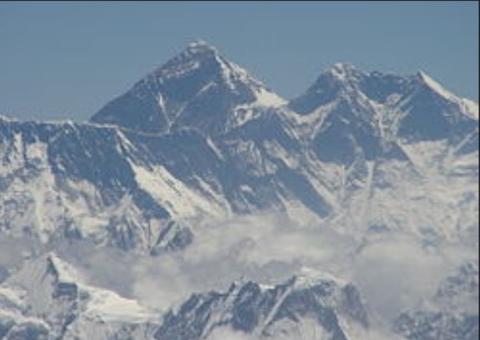 Sete montanhistas desaparecem em avalanche no Himalaia