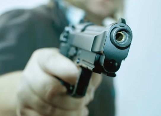 Idoso é assassinado com tiro na cabeça na frente do neto de 9 anos