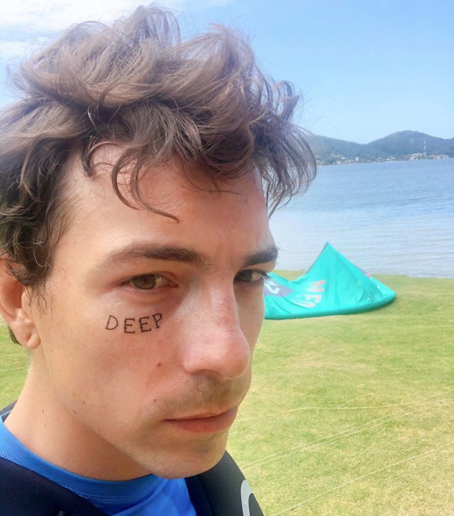 Di Ferrero aparece com nova tatuagem e choca seguidores: 'Não acredito'