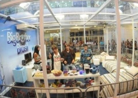 Tiago Leifert anuncia volta da casa de vidro no BBB 20