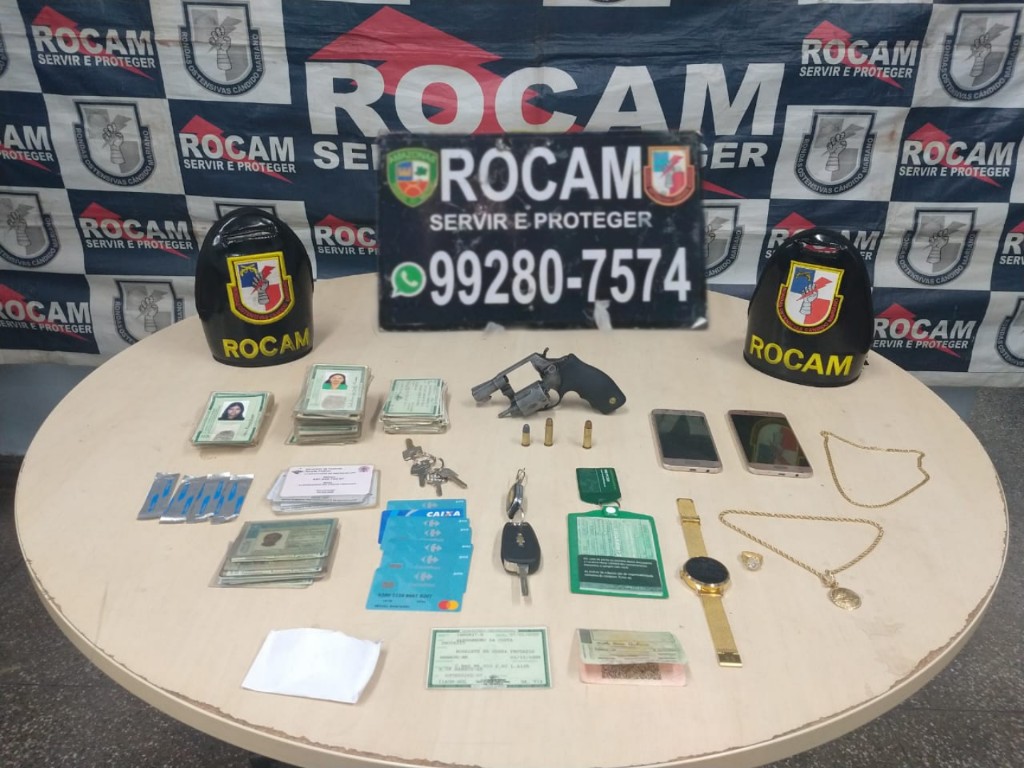 Dupla é presa com arma de fogo e identidades falsas na zona Leste de Manaus 