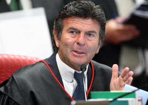 Ministro Fux, do STF, suspende juiz das garantias por tempo indeterminado