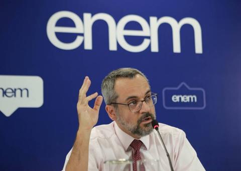 Governo Bolsonaro já responde a dez ações judiciais após erros no Enem