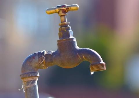 Mais de 50 bairros ficarão sem água nesta terça-feira em Manaus