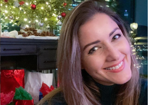 Seminua, Nana Gouvea leva os fãs ao delírio com poses sensuais