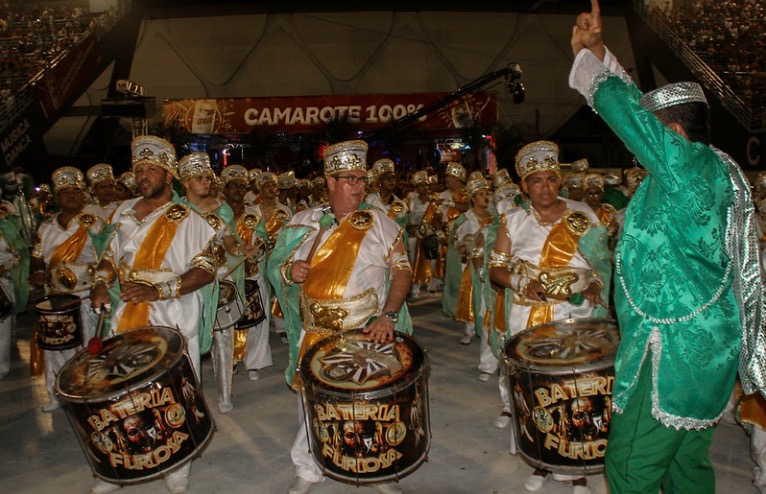 Comissão divulga resultado final de apoio às escolas de samba de Manaus