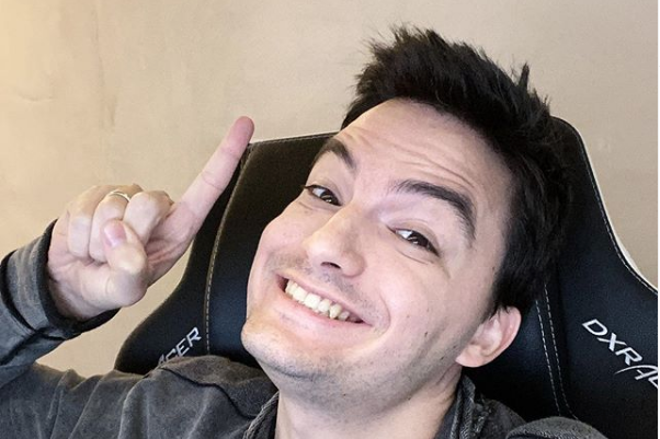 Após conversa no BBB20 sobre mulheres, youtuber dispara: 'grupo de macho lixo' 