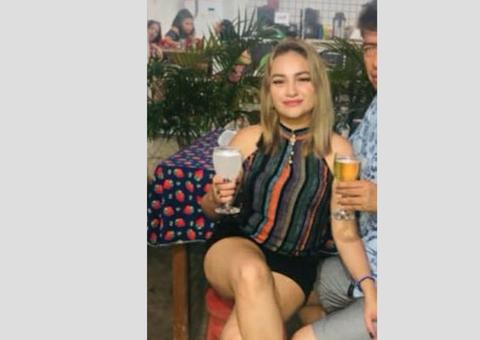 Cabeleireira é morta a tiros ao sair de casa para buscar filho na escola em Manaus