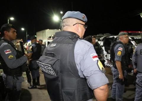 Quatro pessoas são presas e seis veículos são recuperados em Manaus