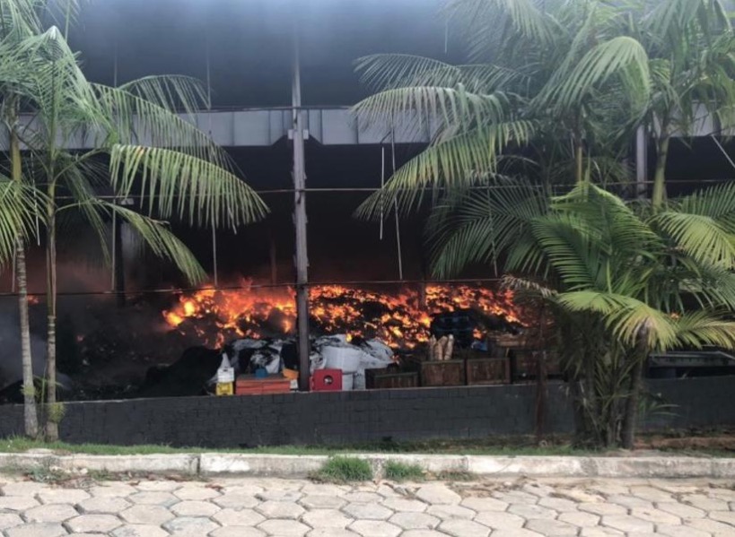 Ipaam multa em R$ 1 milhão empresa responsável por incêndio no Puraquequara