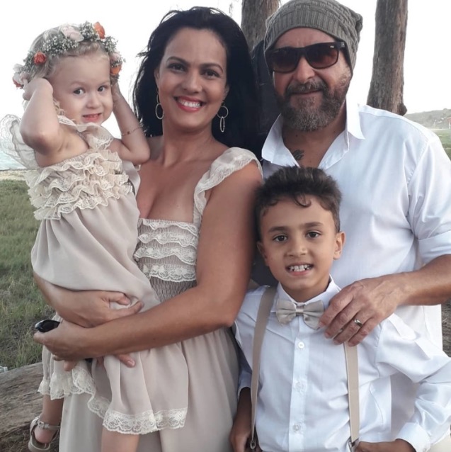 Cantor gospel Ivanilson morre aos 52 anos, após descobrir câncer 