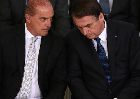 Após reunião com Bolsonaro, Onyx nega esvaziamento e diz que fica no cargo