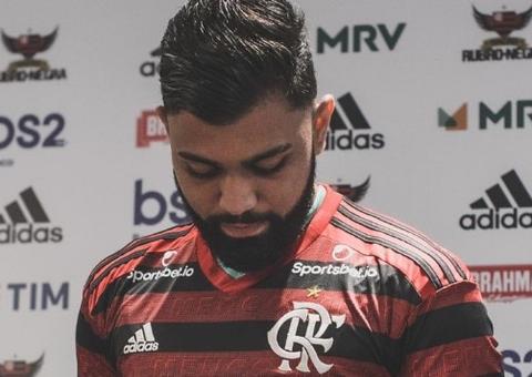  'Se é para o bem da Nação, eu fico!' diz Gabigol ao comunicar 5 temporadas no Flamengo