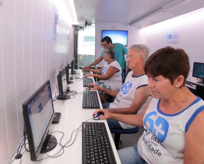 SSP amplia curso de inclusão digital para idosos em Manaus 