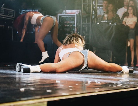 Affair de Anitta, Ohana Lefundes abre as pernas e mostra tudo: ‘Vejo lábios'