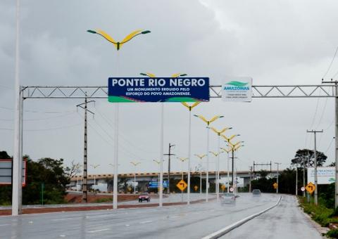 Trio é preso com arma e lista de comércios que iriam assaltar em estrada no Amazonas