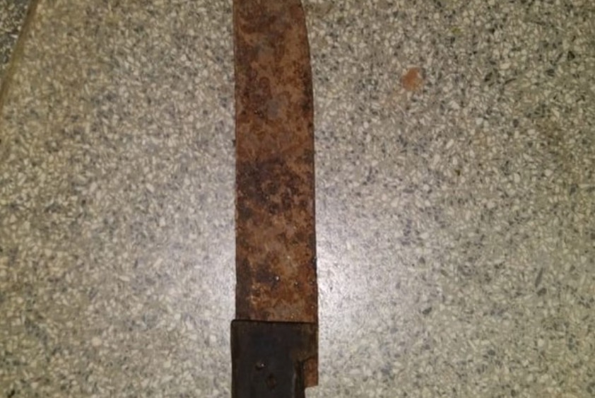 Casal arranca testículos de vítima para poder cometer roubo