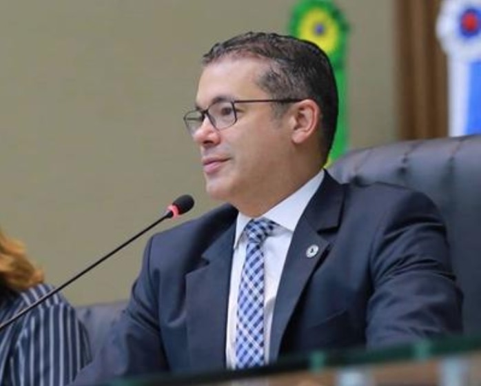 Josué deixa PSD de olho na prefeitura de Manaus