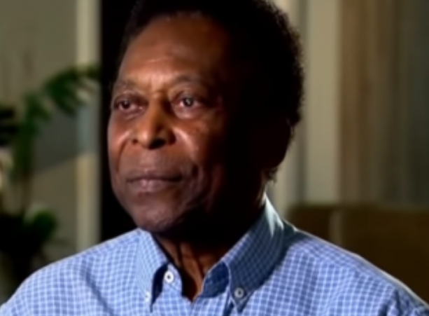 Filho de Pelé diz que pai está abatido por saúde e não quer sair de casa