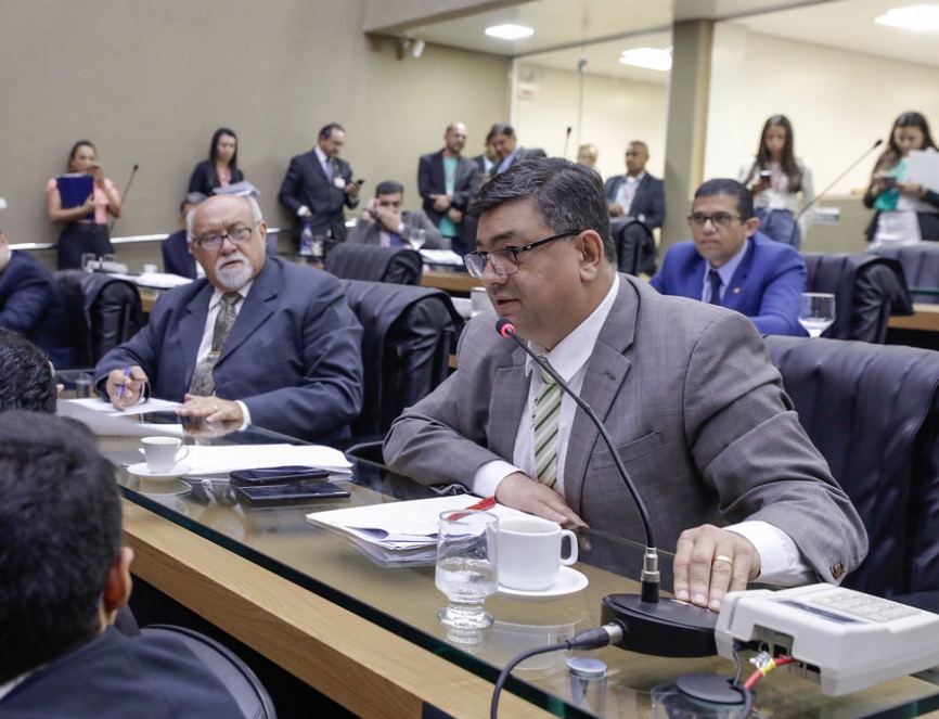 Deputado é expulso de partido por não apoiar governo do Amazonas na Aleam 