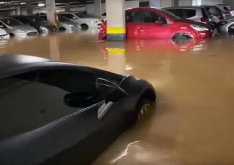 Chuva dá prejuízo de mais de R$ 5 milhões a donos de carros importados em SP
