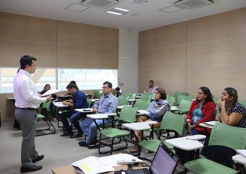 Parceria leva projeto 'Ouvidoria' às escolas municipais de Manaus