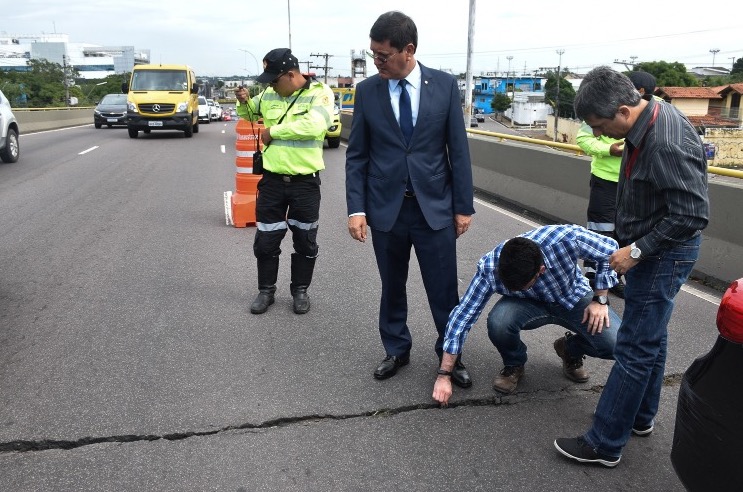 Ministério Público pede reforma urgente de viaduto com rachadura em Manaus 