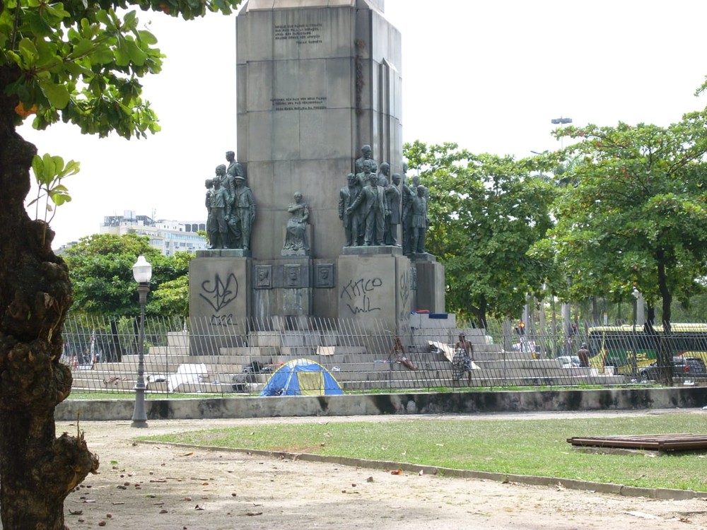 Estátua de 400 kg de bronze é furtada de monumento no Rio de Janeiro 