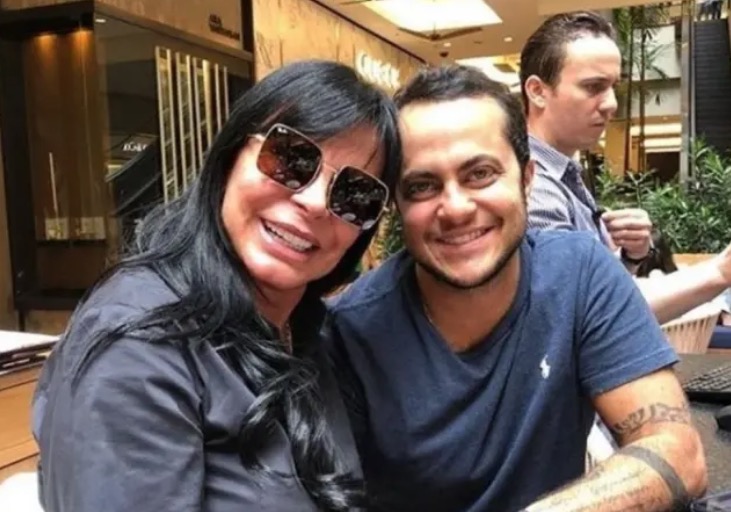 Gretchen fala sobre Thammy com chegada do filho: ‘Está sendo muito companheiro'