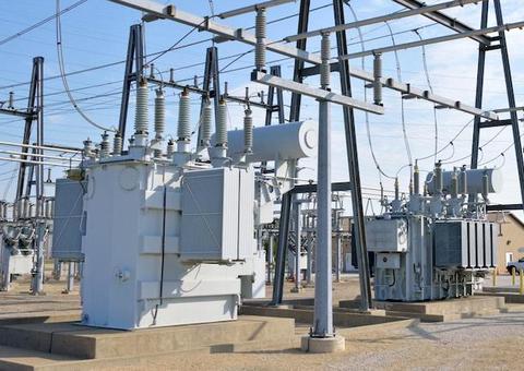 No Amazonas, termelétrica obtém autorização para iniciar testes no interior