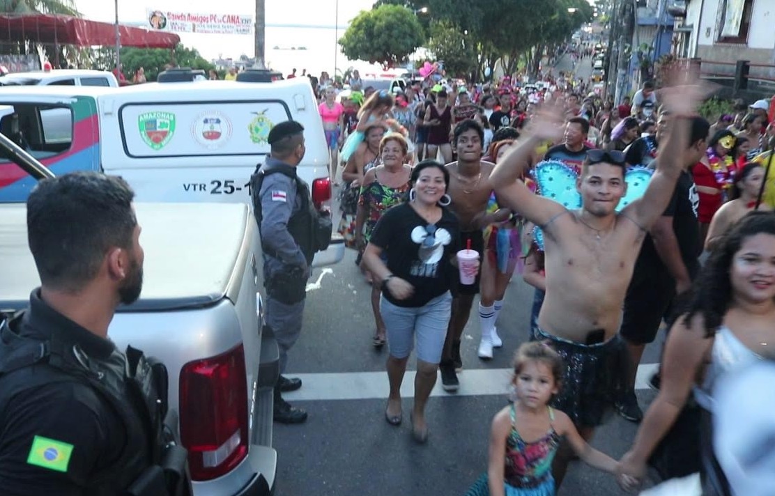 Operação policial interdita banda de Carnaval em Manaus 