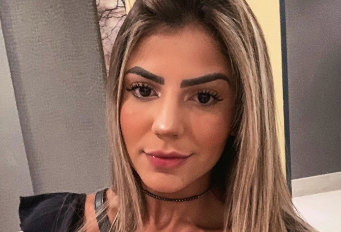 Ex-BBB Hariany faz desabafo e abandona rede social: 'estou me afastando'