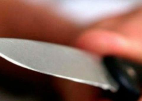 No Amazonas, mulher é presa após esfaquear rival em bloco de carnaval 