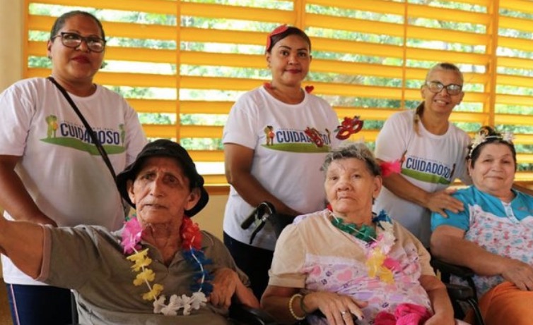 Com 160 vagas, curso de cuidador de idoso tem pré-inscrições abertas em Manaus