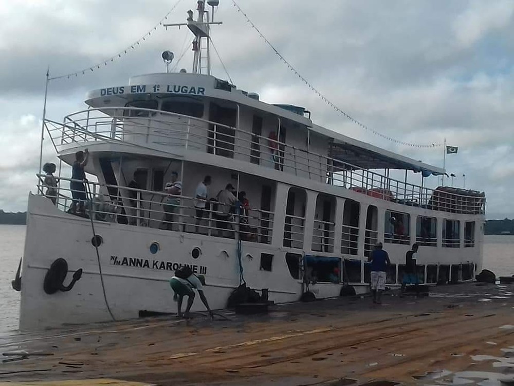 Navio Anna Karolinne 3 naufraga no rio Amazonas e deixa mortos e vários desaparecidos