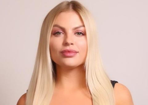 Com fitas amarelas pelo corpo, Luísa Sonza se inspira em figurino de Lady Gaga 