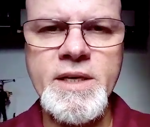 Em fake news sobre Coronavírus, suposto químico diz que vinagre é melhor que álcool em gel