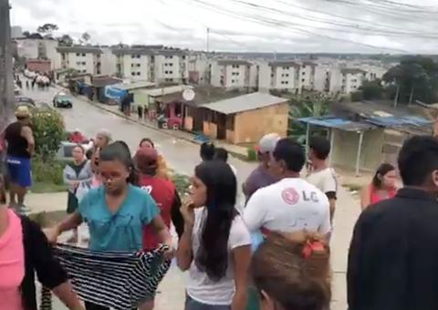 Vice-governador é alvo de revolta no Monte Horebe; população promete continuar no local