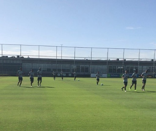 Manaus FC treina no CT do Grêmio em preparação para jogo na Copa do Brasil 