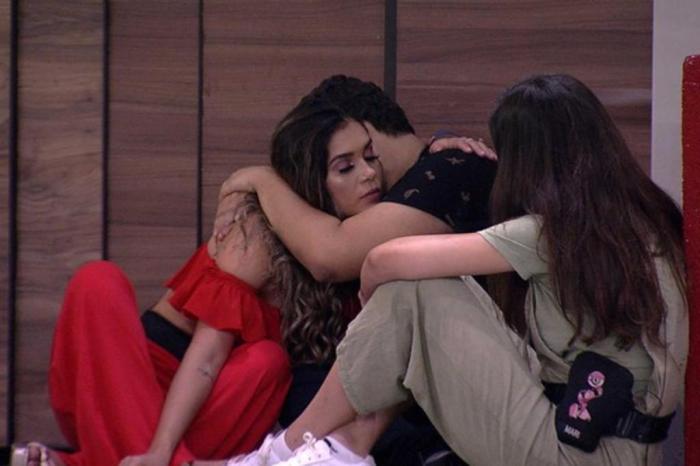 BBB20: Aos prantos, Victor Hugo desabafa após saída de Guilherme: ‘Não deixou nada pra mim'