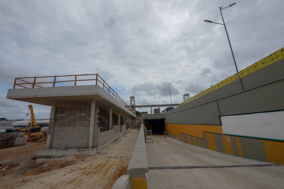 Obra na avenida Constantino Nery deve ser concluída ainda neste semestre, diz prefeitura