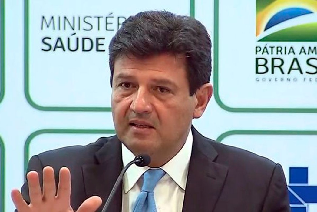 Governo afirma que transmissão comunitária de coronavírus vai ocorrer