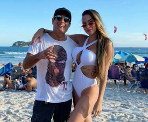 Sérgio Mallandro vive romance com mulher 35 anos mais nova; Saiba quem é  